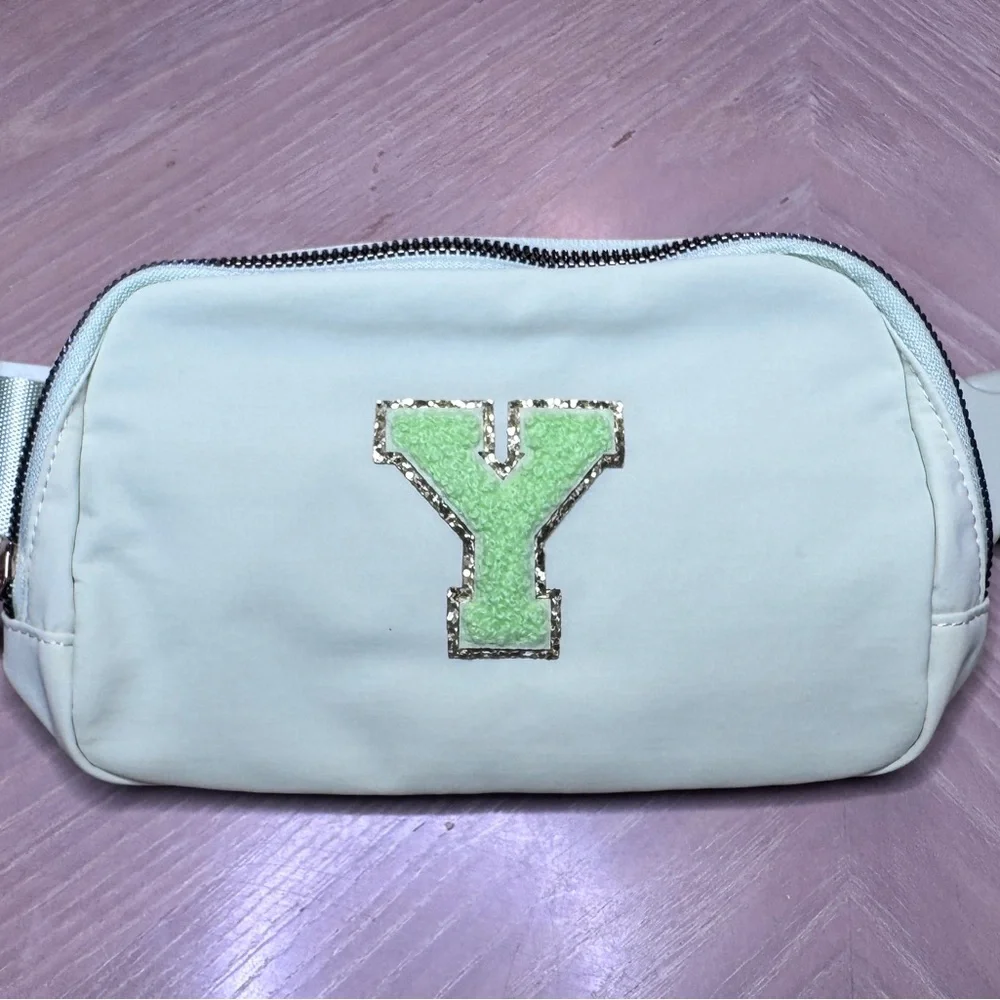 NEW ID Y Mint Green Waist Crossbody Shoulder Sling Pack adjustable strap.